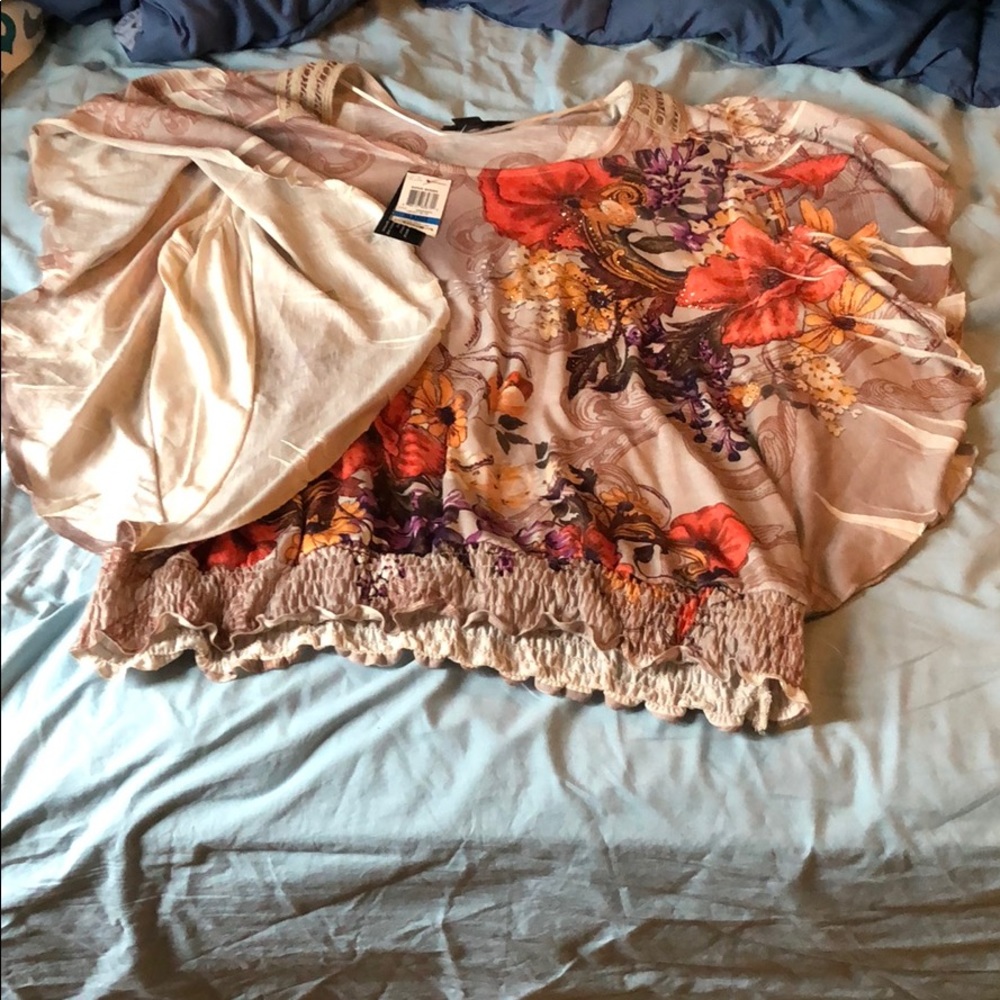 Women’s short sleeve shirt